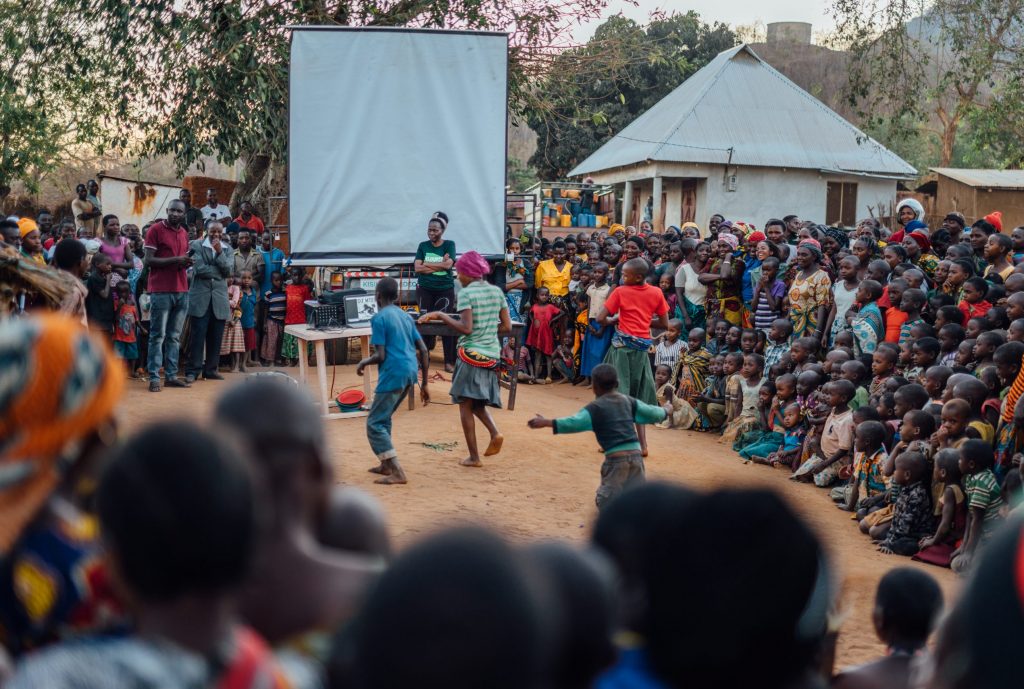 1809_Video tour 111movie_roadshow_2018_marc_haers